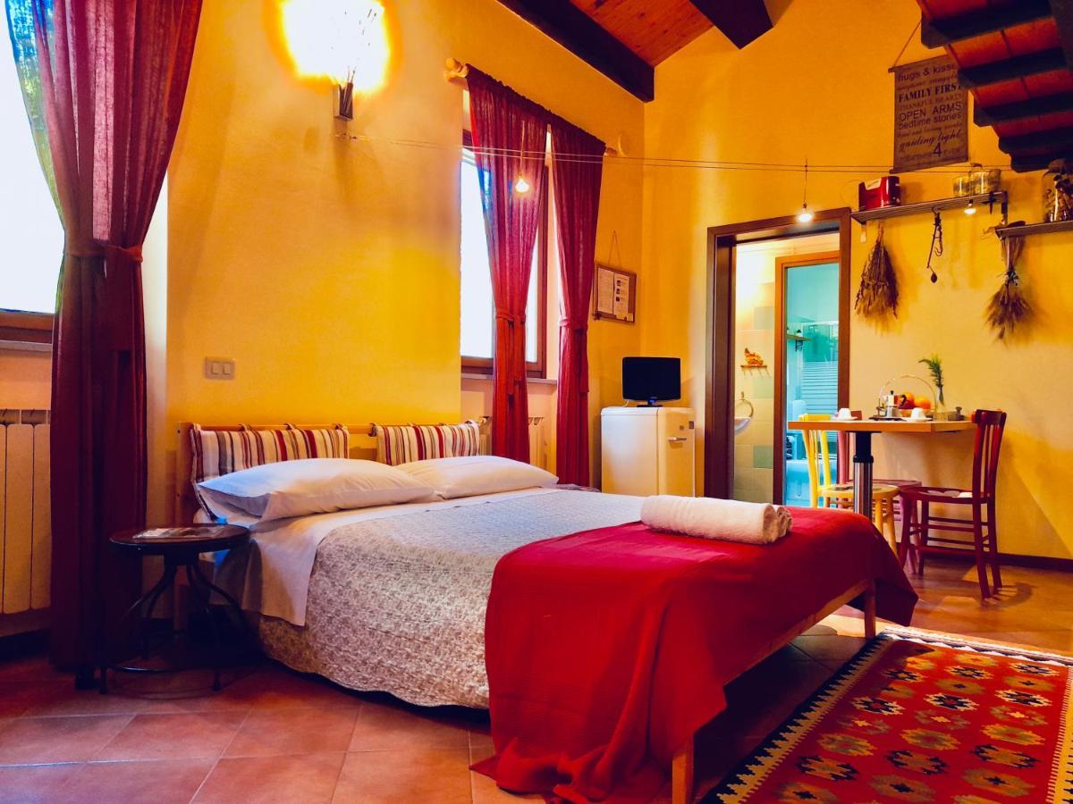 Ca' Tomassino Holiday Apartments Urbino Luaran gambar