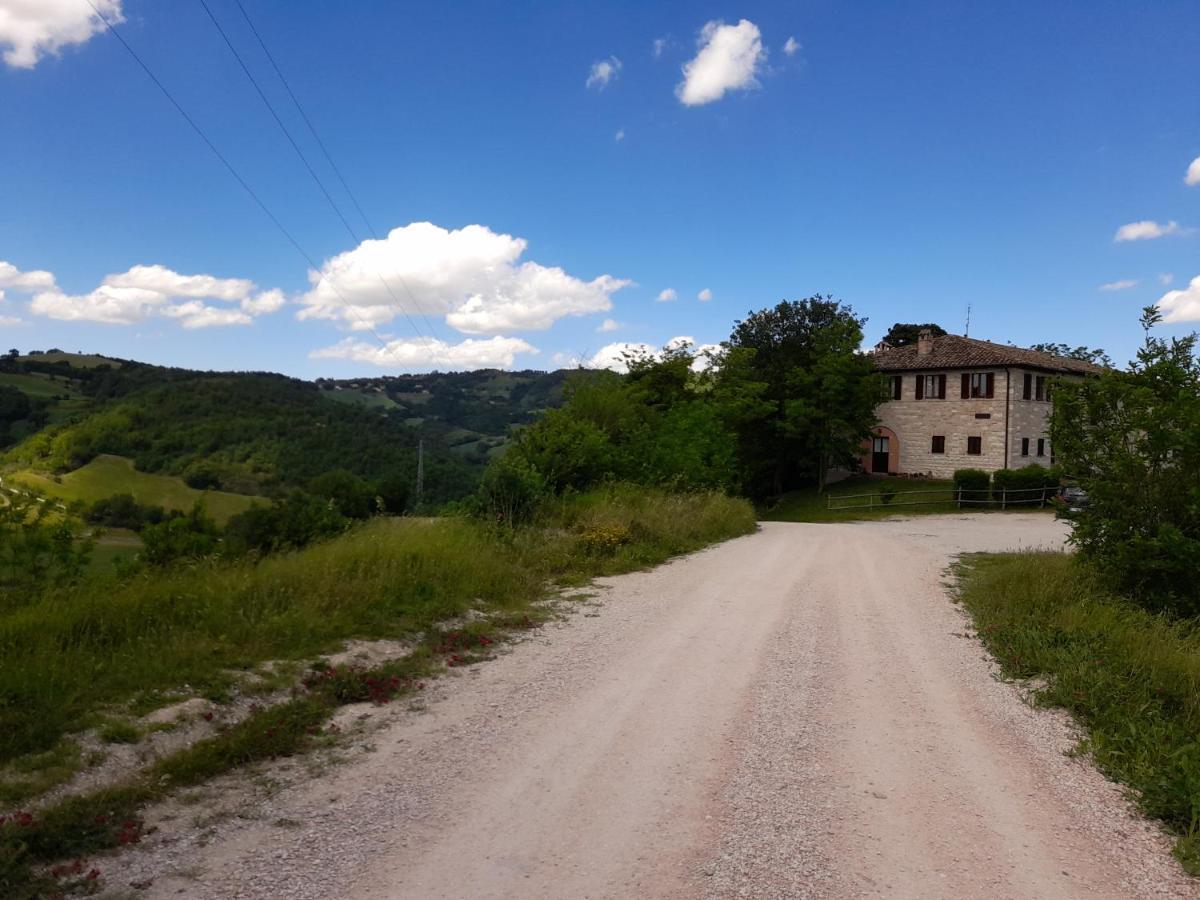 Ca' Tomassino Holiday Apartments Urbino Luaran gambar