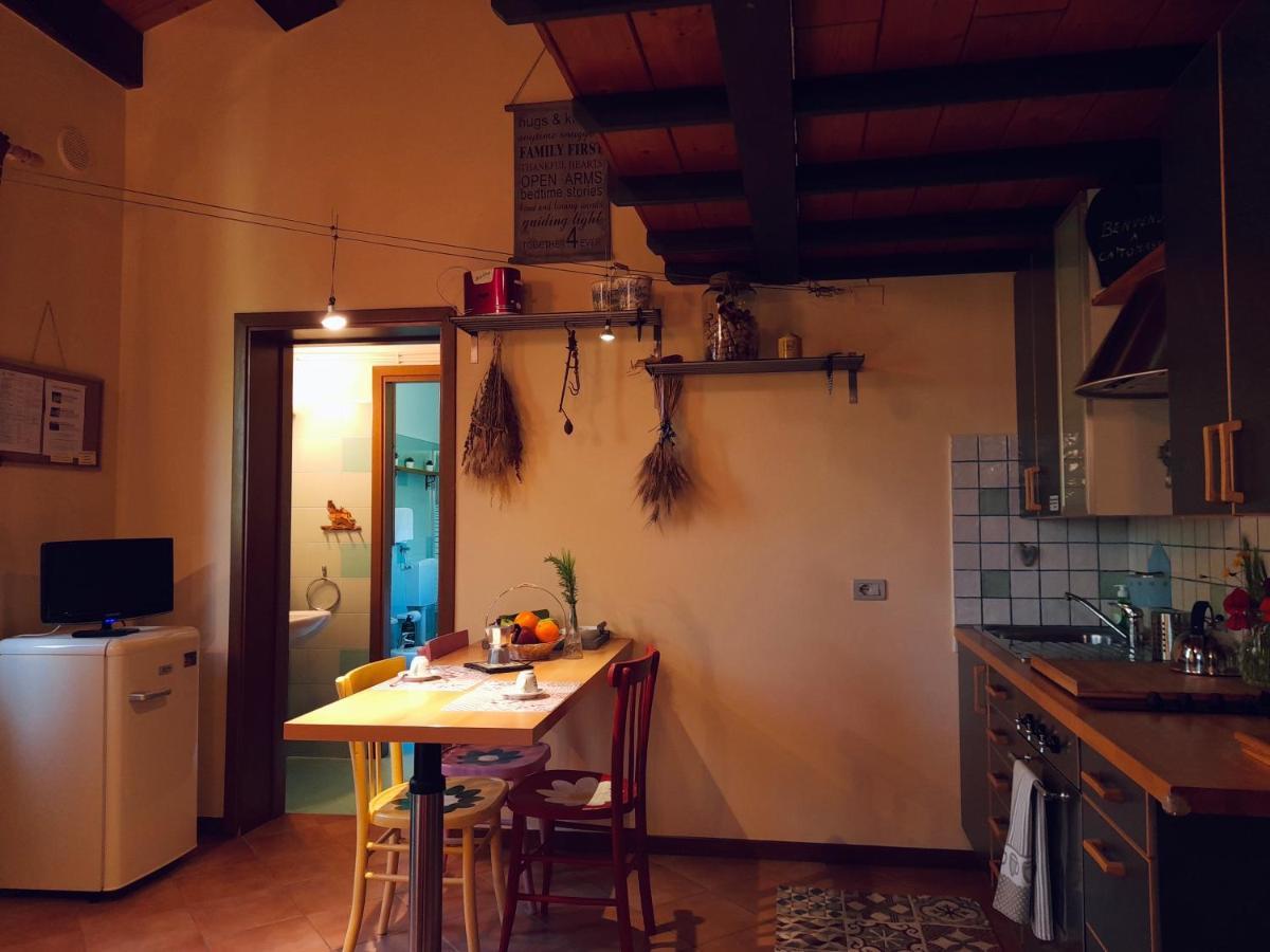 Ca' Tomassino Holiday Apartments Urbino Luaran gambar